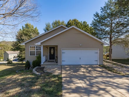 2113 Meadow Brook Drive, De Soto, MO-Jefferson Co.