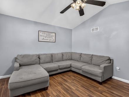 2113 Meadow Brook Drive, De Soto, MO-Jefferson Co.
