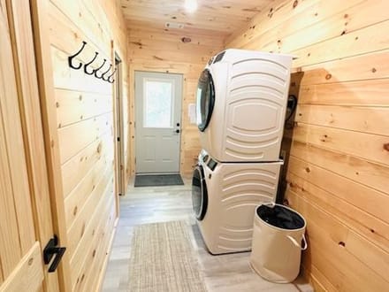 "White Mallard" Beautiful Cabin on the Little Red River, Georgetown, AR