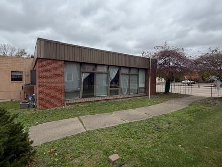 Commercial Building, 315 N. Shiawassee St, Corunna MI 48817