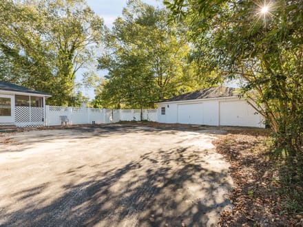 1806 Marsh Ave