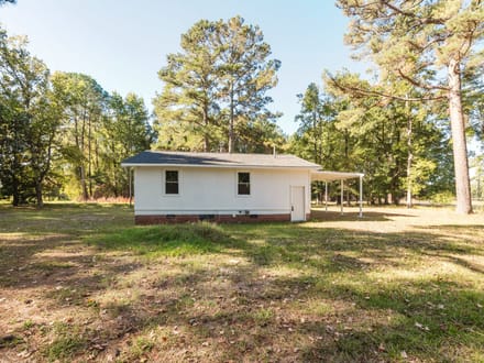 720 Bay Branch Rd - Lamar