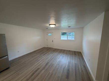 612 E 3rd Street, Paxton, NE