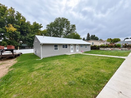 612 E 3rd Street, Paxton, NE