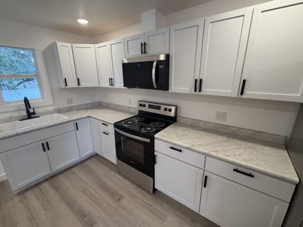 612 E 3rd Street, Paxton, NE