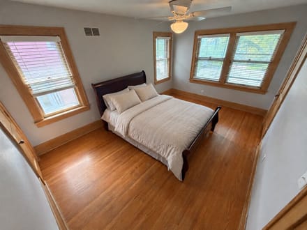 907 W 5th Street, North Platte, NE