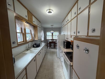 907 W 5th Street, North Platte, NE