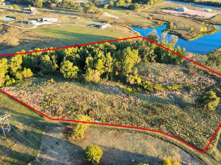 Peaceful 9.35 Acres In A Convenient Location 