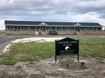 Unit 5 Lakeside Lodge Building 3