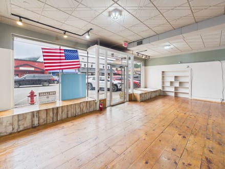 Commercial Building for Sale in Downtown West Jefferson 