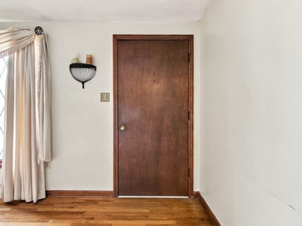 Brick Ranch for Sale in Radford City