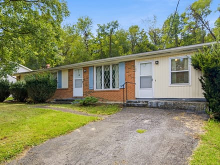 Brick Ranch for Sale in Radford City