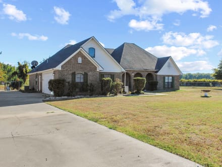 36 Bates Triplett Road, Shaw