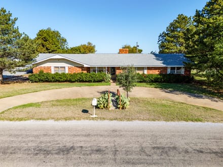 Mountain View Home with Shop 