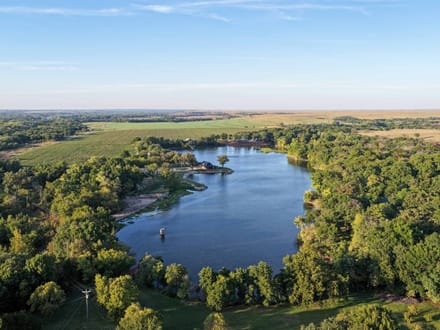 Luxurious Newkirk Lake Living