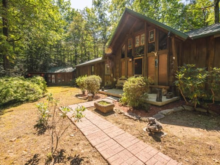 Mountain Home For Sale in Collettsville, NC 