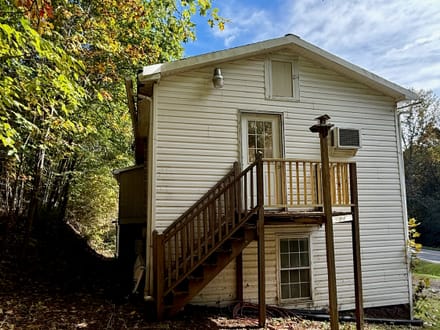 2 Story Home For Sale Minutes for the Town of Floyd