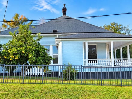 448 SW Horry Ave