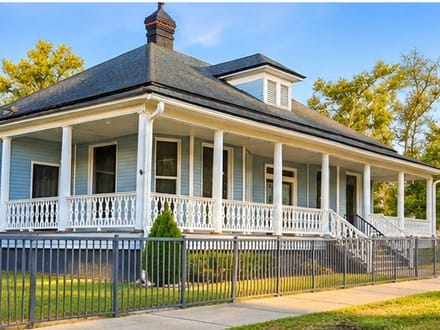 448 SW Horry Ave