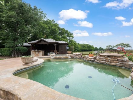 15 Acre equestrian lease Aubrey 