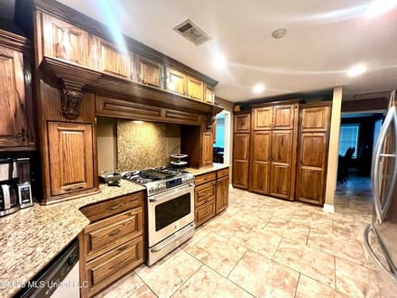 7045 A Dickey Mills Rd