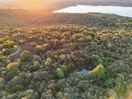 120+/- acre Recreational/Hunting with Trophy bass lake next door!