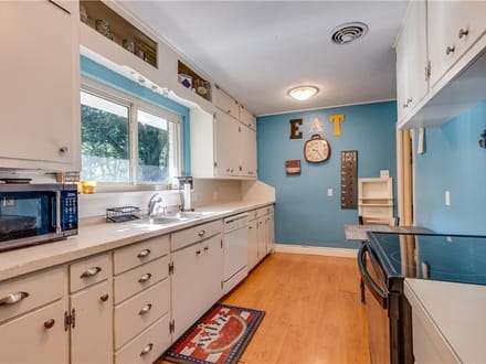 1324 S Oak Street, Ottawa, KS 66067