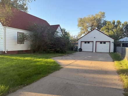 Charming 1 1/2 Story Property in Great Bend,KS