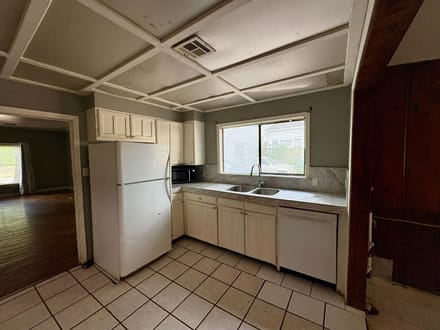 418 N 12th