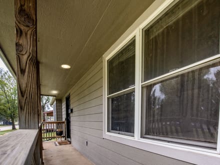 407 W Peoria Street