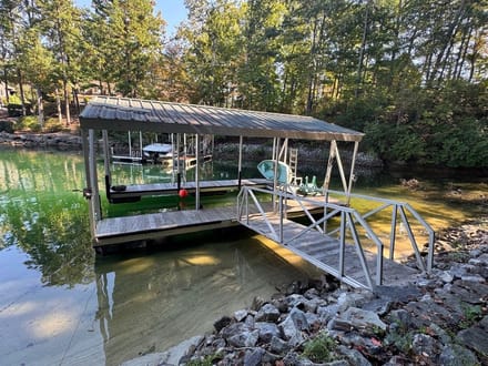 Premier Lake Keowee Waterfront Homesite in The Cliffs at Keowee Falls