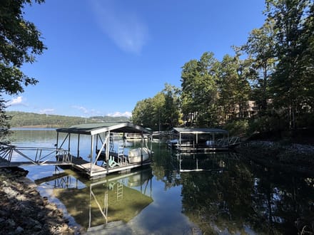 Premier Lake Keowee Waterfront Homesite in The Cliffs at Keowee Falls