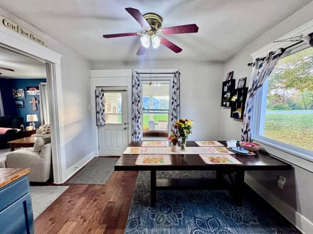 200 N Elm St