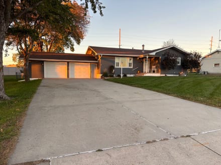 909 E Benjamin Ave. - Norfolk, NE