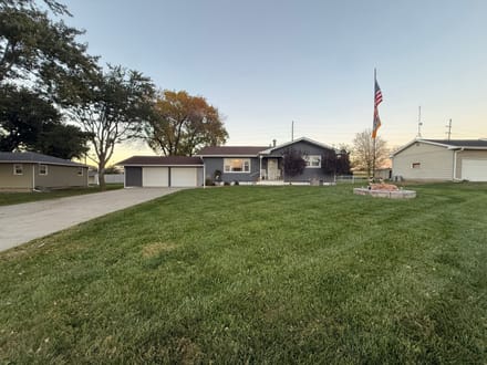 909 E Benjamin Ave. - Norfolk, NE