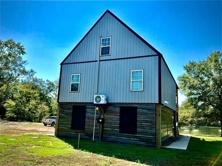 Parker’s Point Waterfront Cabin