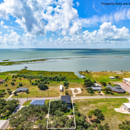 147 Front St., Rockport, Tx