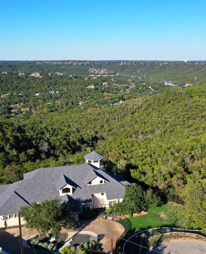 8000 Two Coves Dr