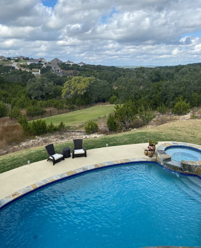 Gato Del Sol - Hill Country Living