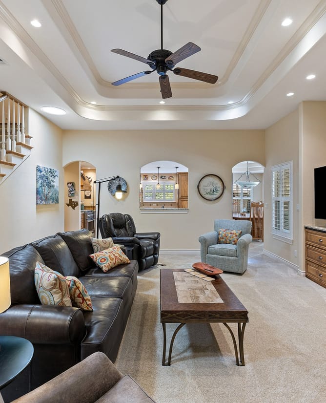 107 Leaning Oak Circle, Johnson City, TX