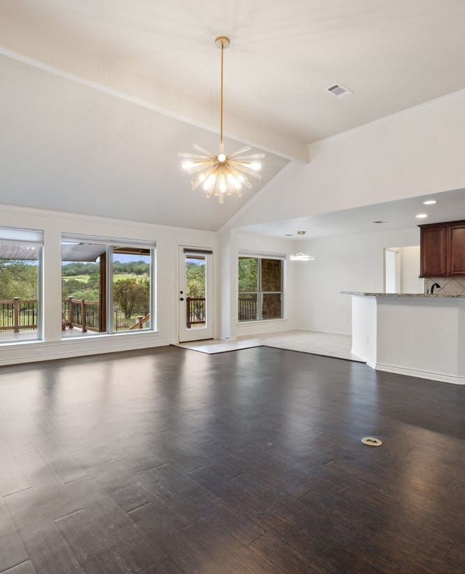 215 Maverick Circle, Horseshoe Bay, TX