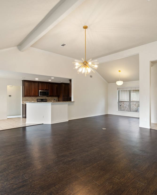 215 Maverick Circle, Horseshoe Bay, TX