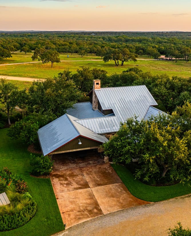 322 Wengenroth Rd., Kendalia, TX 78027