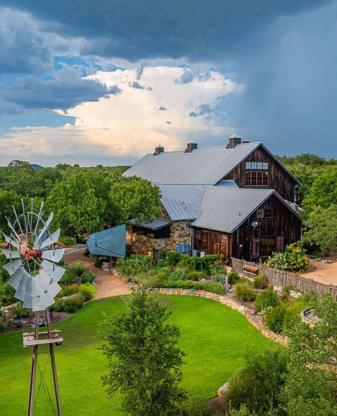 322 Wengenroth Rd., Kendalia, TX 78027