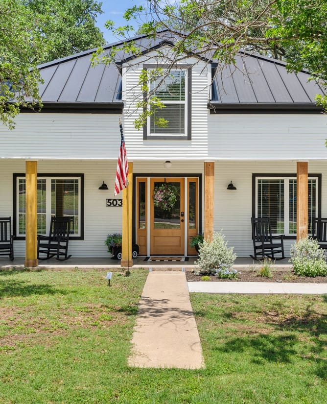 503 E Cypress St, Johnson City, TX