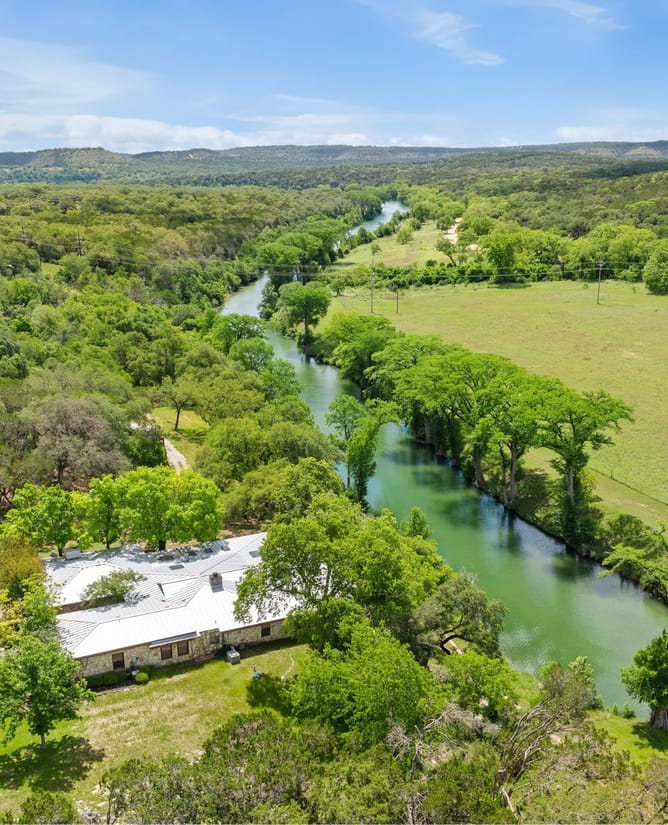 4711 Wayside Dr, Wimberley, TX 78676