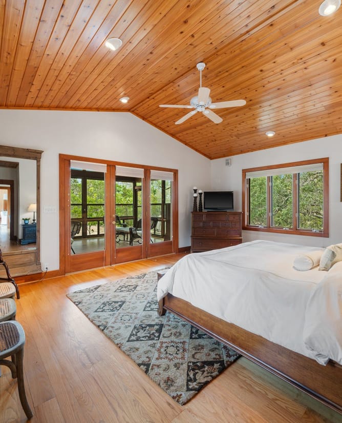 4711 Wayside Dr, Wimberley, TX 78676