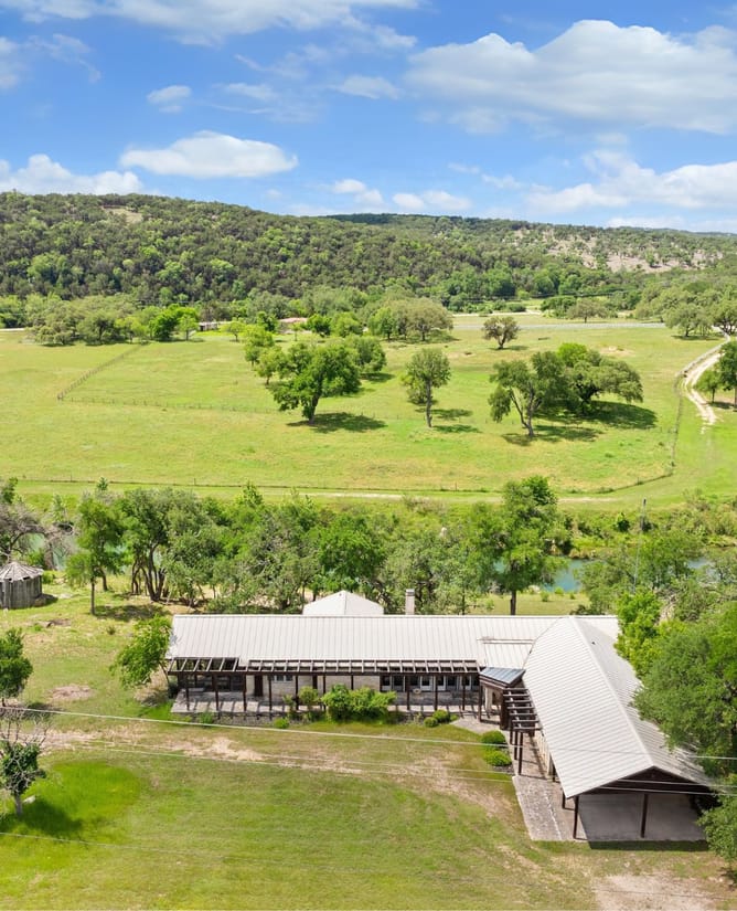4711 Wayside Dr, Wimberley, TX 78676
