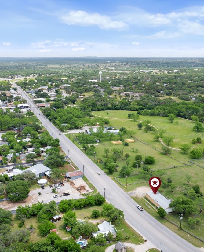 403 W Main St, Johnson City | Commercial Building on Hwy 290