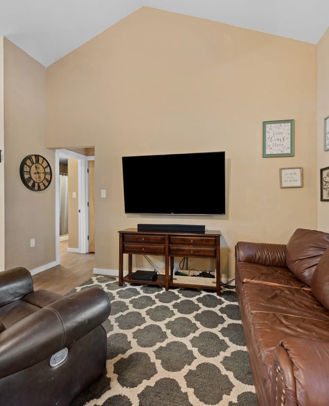 214 E Headwaters Ranch Rd, Kendalia, TX 78027